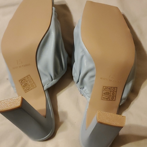 RAID blue puffy high heel sandals size 7 NWBox (Ss20) - Picture 3 of 3